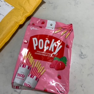 日本glico格力高 pocky百奇 草莓涂层饼干棒 家庭装 9包入 亚米