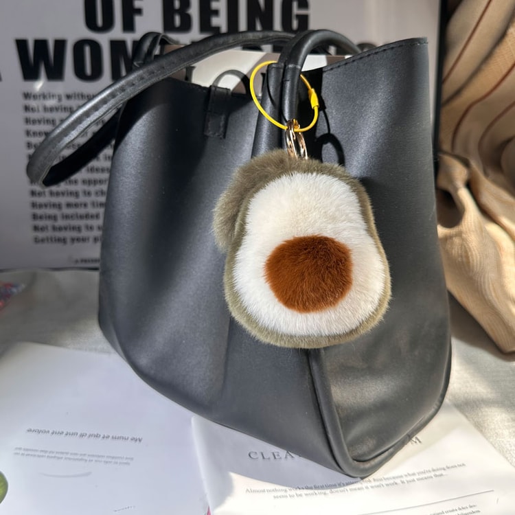 1piece cute rabbit fur keychain