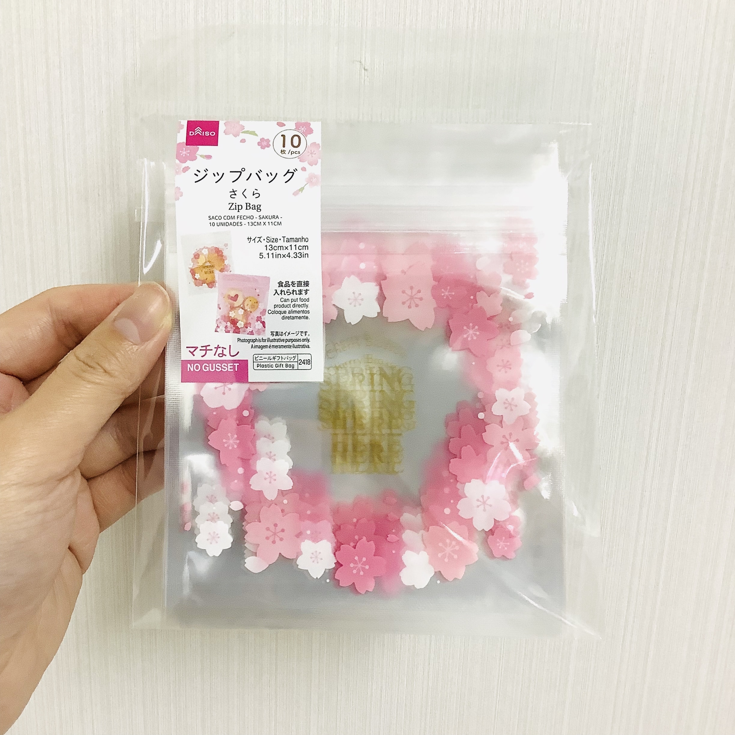 日本直邮 日本daiso 大创樱花花环图案半透明小塑封保鲜袋可直接放入食品13cm 11cm 10枚 亚米