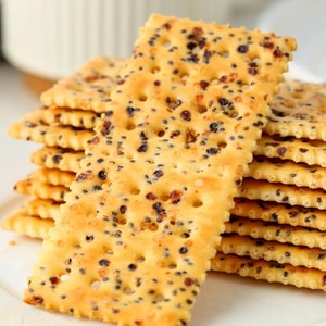 Chia Seed Tri-color Quinoa Soda Biscuits 228g *3【3 Packs】