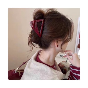 Korean triangular gripper 1 Christmas red triangular gripper.