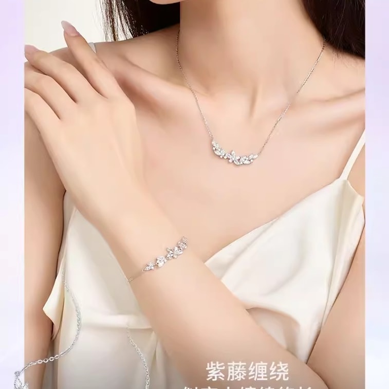 [中国からの直送] 周大勝 藤の花ネックレス スターリングシルバージュエリー レディース 軽量 高級 ニッチ ハイエンド 鎖骨チェーン 彼女への誕生日プレゼント 藤の花ネックレス 4