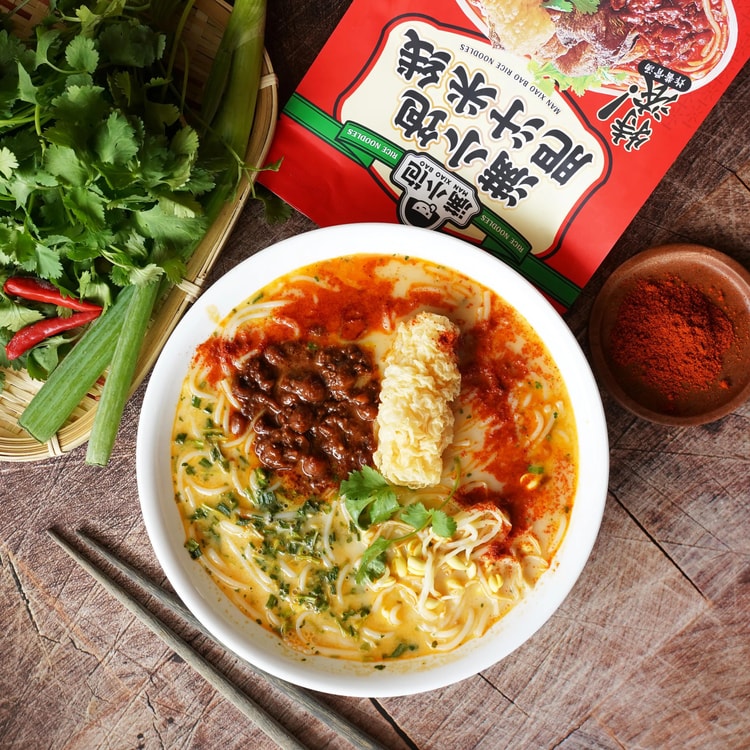 美味一人食】满小饱特浓香港肥汁米线附带炸响铃310g - 亚米