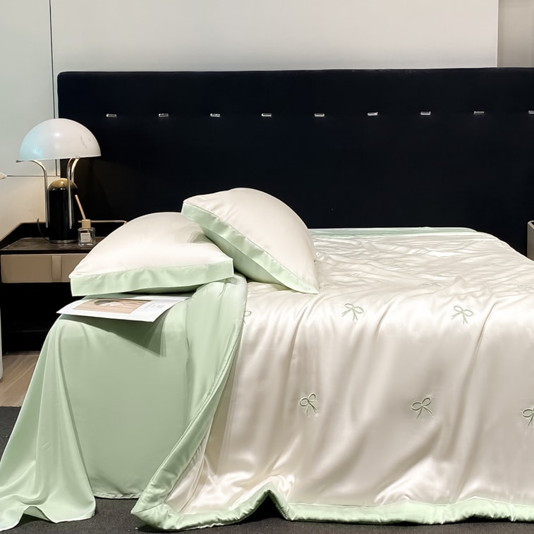 【中國直郵】Lullabuy涼夏 水洗冰絲刺繡夏涼被空調被(只含被子) Twin Size 蝴蝶仙境-綠 4