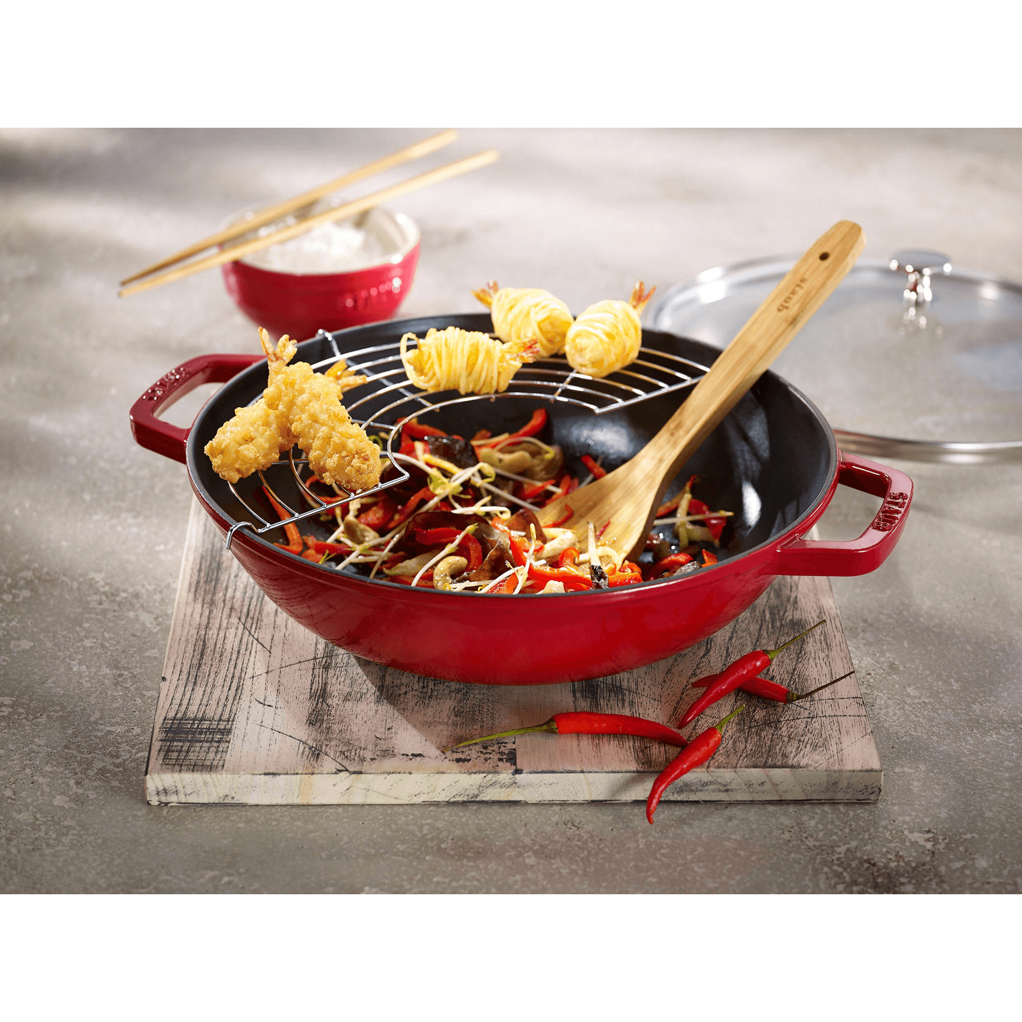 STAUB 鋳鉄フライパン 4.5クォート / チェリーレッド - Yami
