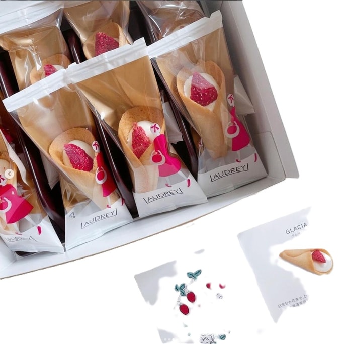 Glacier White Chocolate Strawberry Egg Roll 8 Sticks