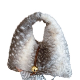 【中国直邮】 HSPM 毛毛包女新款毛绒链条简约日常感腋下单肩包手提包百搭斜挎包 灰色 F