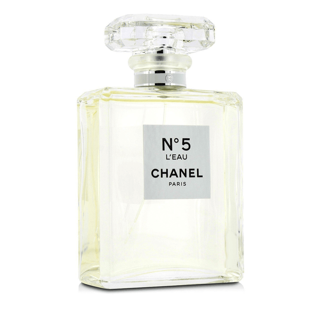 Chanel No.5 L'Eau Eau De Toilette Spray 105530 