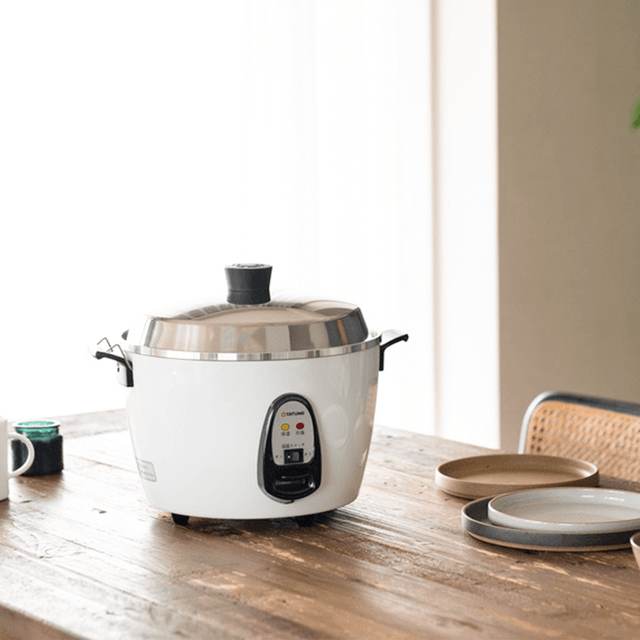 TATUNG TRC-6UDW White 5.5 Cup Electronic Rice Cooker 