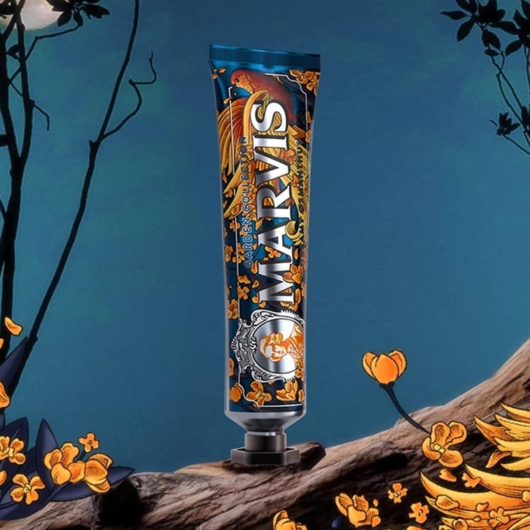 Moonlit Night Golden Osmanthus and Magnolia Mint Toothpaste. Freshens breath and protects gums. 75ml 3