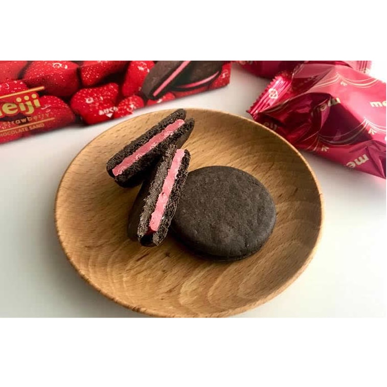 Strawberry Filled Chocolate Cookies 6pcs 4