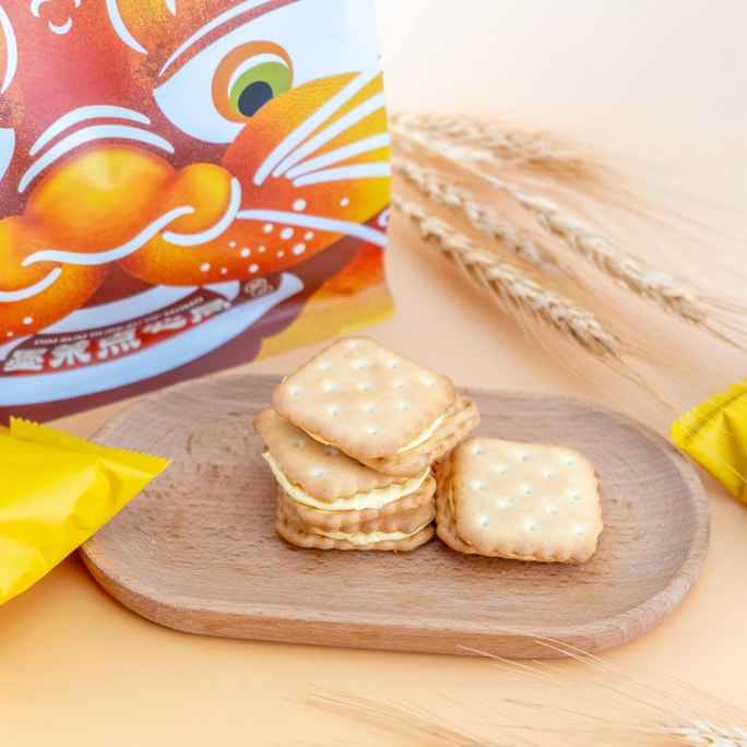 Cream Cheese filled Butter Biscuits, 6.3 oz