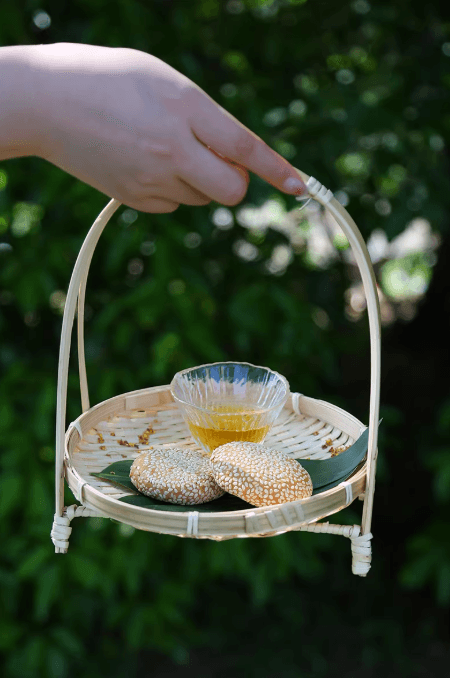 【中国直邮】 乾生元 桂花山药麻饼 花香浓郁 酥软香甜 江苏州特产传统糕点零食 下午茶点心 送长辈朋友伴手礼盒 120g