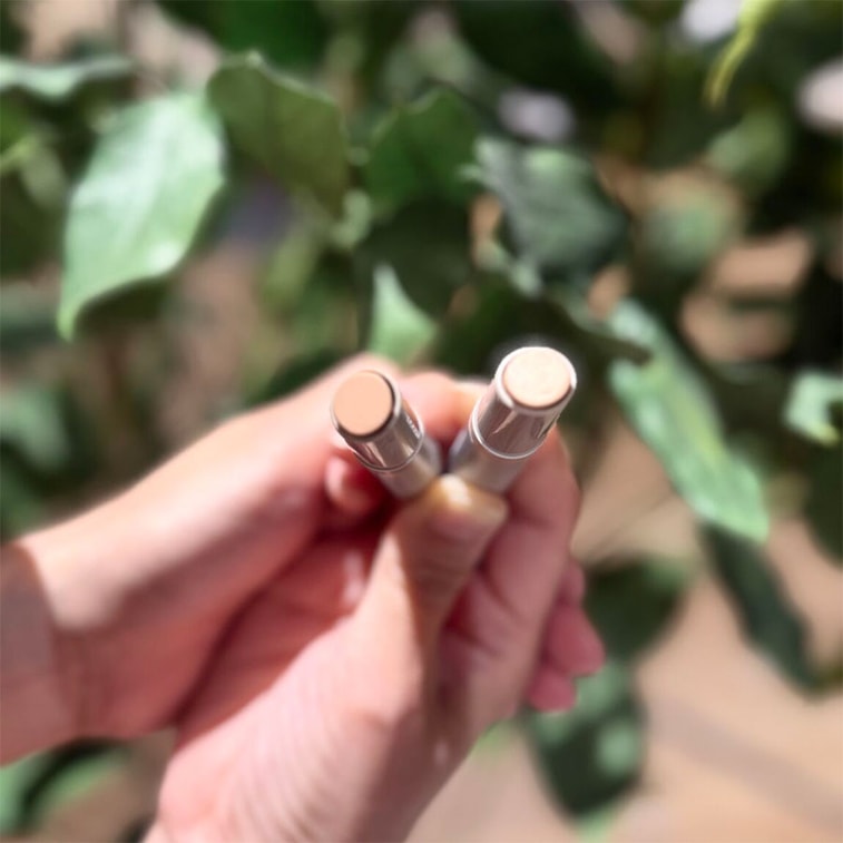 【日本直送】無印良品 コンシーラー（ナチュラル／黄みがかった肌色）、シミ、ニキビ跡を隠し、肌のざらつきを軽減（3.5g） 5