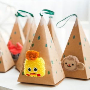 [중국 직배송] HSPM 신년 겨울 새해 크리스마스 귀여운 만화 산호 양털 테리 의류 양말 5켤레 세트 (M)