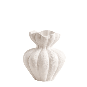 Beihanmei French Vase, White High-end Decoration Piece, Retro Art Decoration, 21 * 18.5 * 18.5cm