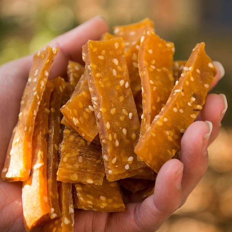 【中国直邮】 三知情 地瓜干金桔红薯干芝麻番薯干追剧小零食湖南特产即食零食速食食品味道随机1*250克 4