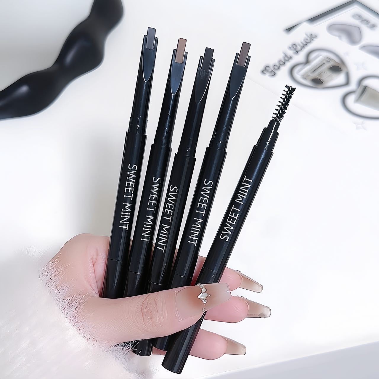 【中国直邮】 Sweet Mint 眉笔一支自然雾感顺滑初学者易上手自然根根分明学生平价