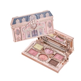 [중국 직배송] 플라워 노우즈 6색 아이섀도우 02 스트로베리 밀크 6.5g. 스위트 베어 시리즈 6색 아이섀도우: 고운 입자로 발림성이 좋고 가루 날림이 적습니다.