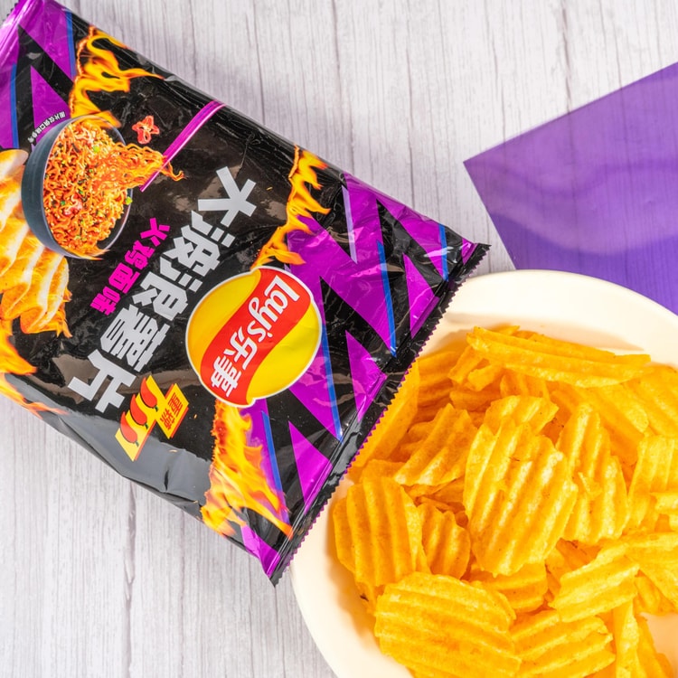 Lay's ウェイビーポテトチップス、ブルダックスパイシーチキンラーメン