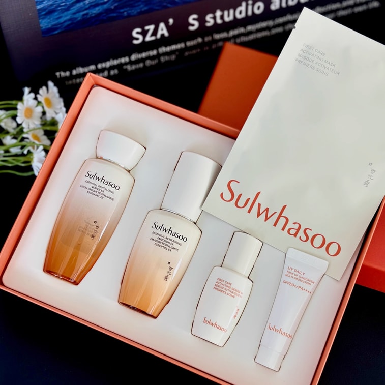 [香港から直送] 雪花秀 韓国 - 雪花秀 ナリッシング＆ブライトニング トラベルセット: 75ml トナー + 65ml モイスチャライジング エマルジョン + 8ml ファーストケア アクティベーティング セラム + 10ml 日焼け止め + 無料フェイスマスク (ブライトニング & 黄ばみ防止) 4