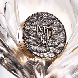 MAOGEPING毛戈平MGP 黑羽翼大油皮气垫 星耀锁妆气垫粉底液 14g 水感雾面肌 24H锁色锁妆 遮瑕强控油 #701 象牙白 适合白皙自然肤色【混油/油皮专研】