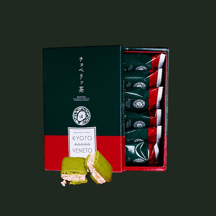 Uji Matcha Cookie with Strawberry Flavor Cream Filling 6pcs 4