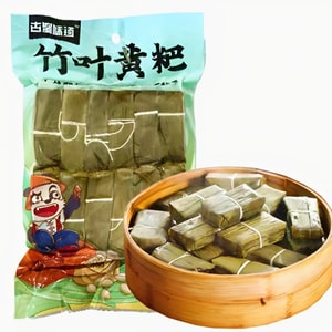 古蜀風味：竹の葉で包んだもち米を弱火でじっくり蒸し上げた「竹の葉餅」は、四川省南部の名物です。もち米を竹の葉で包み、弱火でじっくり蒸すことで、竹の香りが米に染み込み、黄金色に輝くもちもちとした食感に仕上がります。蒸しても焼きにしても美味しく、手軽に朝食やアウトドアのおやつ、個性的なお土産など、様々なシーンでお楽しみいただけます。素朴ながらもちの味わいと、自然な穀物の香りが楽しめる逸品です。350g