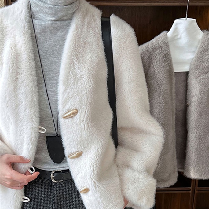 Fur Integrated V-Neck Cow Horn Buckle Fur Coat White M