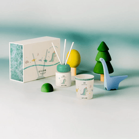 Hatching Baby Dinosaur Fragrance Set - Spring Awakening, 70g + 50ml, a Scented Candle Gift and Souvenir Set