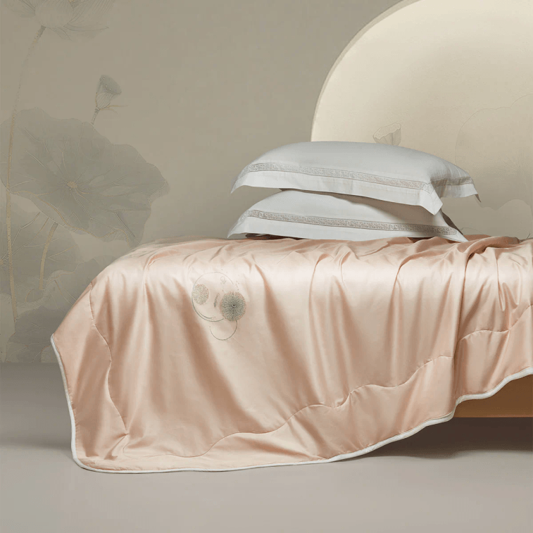 【中國直郵】羅萊家紡 竹露清荷 可水洗蠶絲四季被 220*250cm King size 10