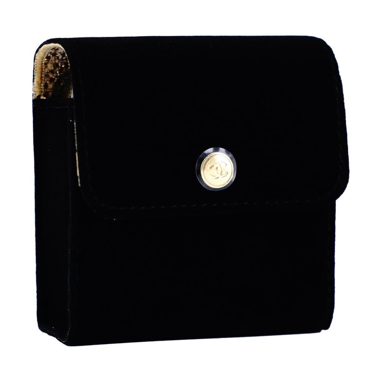 Sublimage Chanel, L’Essence de Teint Cushion Foundation, 0.42 oz. #B10 - For Fair To Light Neutral Skin | Radiant & Ligh 5