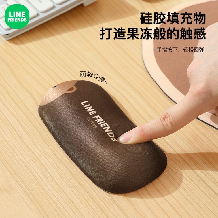 【中国からの直送】日本 LINE FRIENDS マウスパッド 滑り止め 耐摩耗性 ソフトパッド 厚手 パソコンデスクパッド ブラウンベアハグスタイル マウスパッド + パームレスト 1セット 3