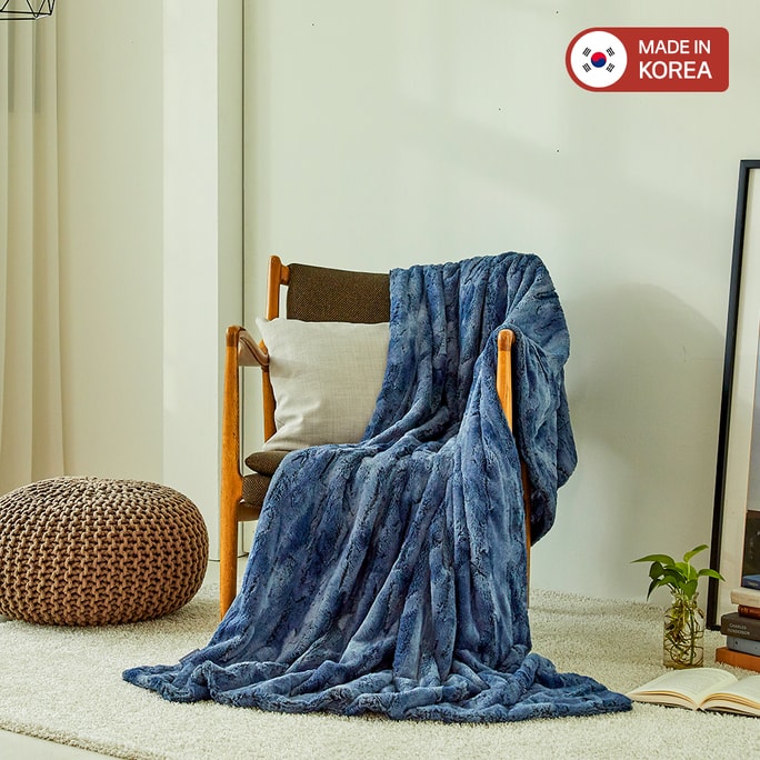 PREMIUM FAUX FUR MINKY BLANKET - TAN NAVY