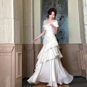 French one shoulder light luxury dress  niche dress  high end fishtail dress  light apricot long style S