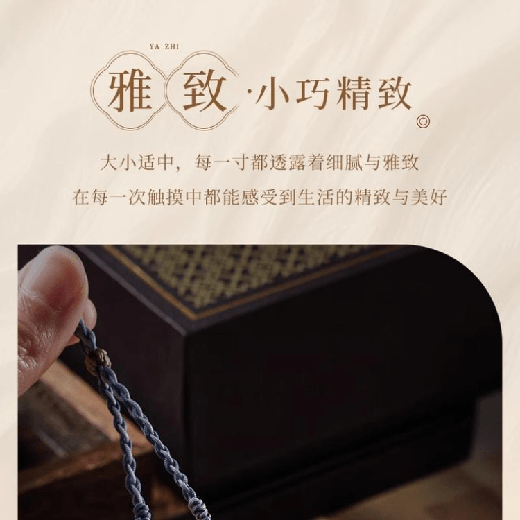 蔵友旧蔵出 翡翠製 氷種藍水 蛋面ペンダント 箱付 希少珍品 送料無料