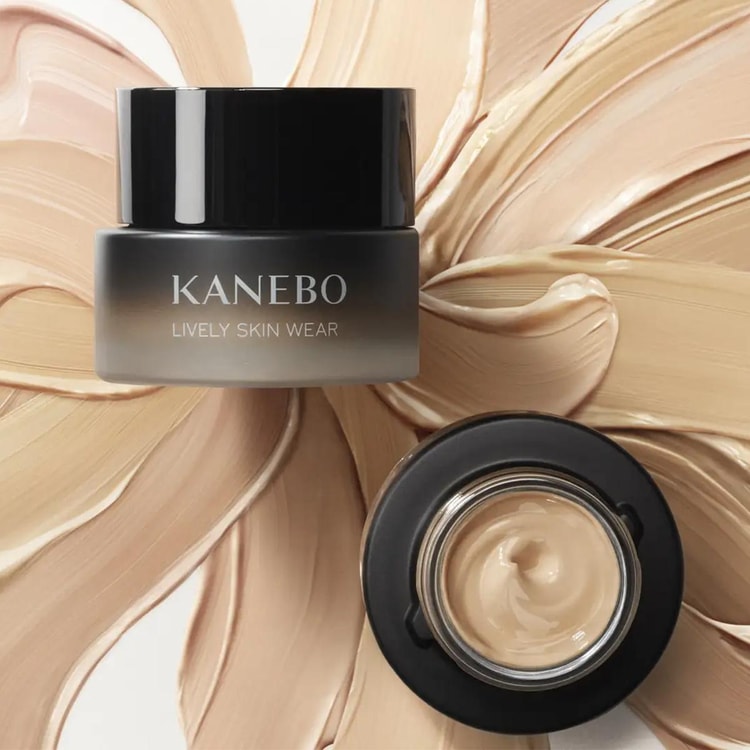 KANEBO Lively Skin Wear II Foundation, SPF4 PA+, 1.06 oz. #125