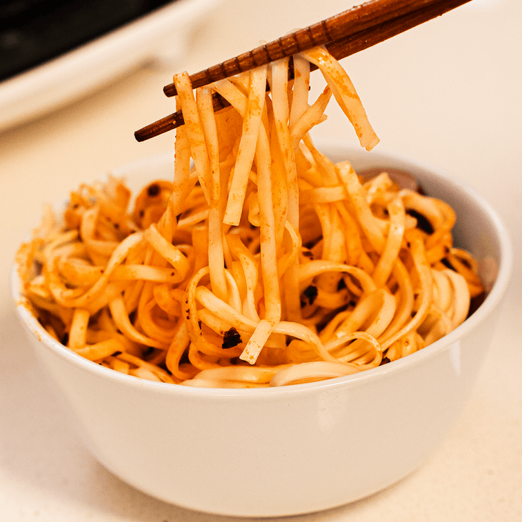 台湾風ウームー山東風ラーメン、中幅麺、4ポンド - クイッククック、芳香ハーブ風味 5