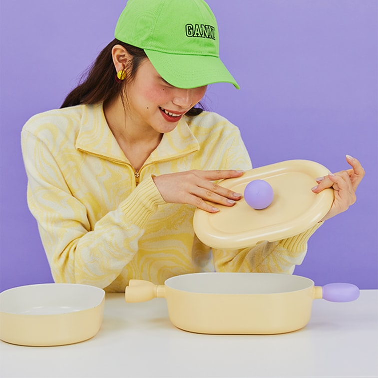 BETTER FINGER Cast Aluminum Low Oval Casserole Pot Stockpot with Lid Yellow 10" 3