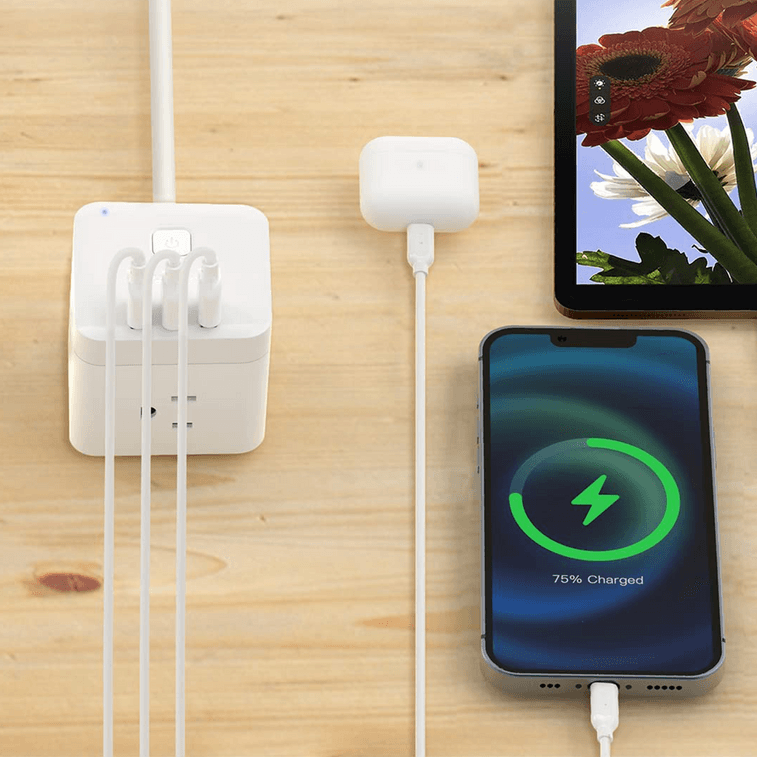 멀티 콘센트, USB 충전 포트 3개, 콘센트 3개가 있는 5f 전원 스트립 연장 코드 4