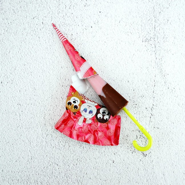 Parosol Chocolate Lollipop Strawberry Flavor,1stick 0.3 oz