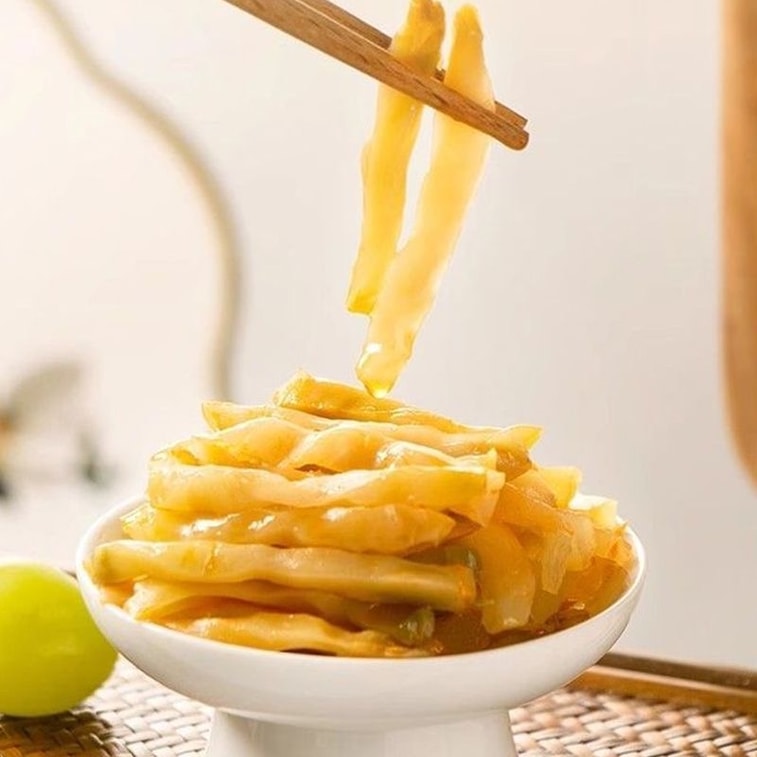 【中国直邮】 乌江 榨菜丝下饭菜咸菜酱菜涪陵榨菜即食微辣清淡鲜脆口味随机发 1*30克 4