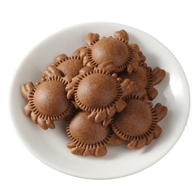 Apricot Enjoyment Hollow Crab Shaped Biscuit Chocolate Flavor 52g * 1 Bag