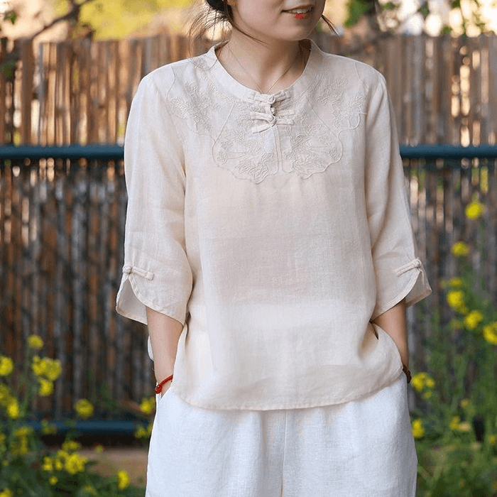 【中國直郵】 ASIS 棉麻刺繡盤扣中袖T卹襯衣-杏色 M