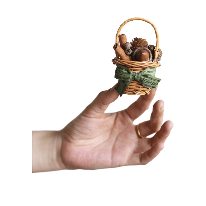 Dried Flowers Car Flowers Basket Aromatherapy High-end Diffuser Car Home Office Monitor Gift Interior Air Outlet Decoration Perfume - Acorn 1PC