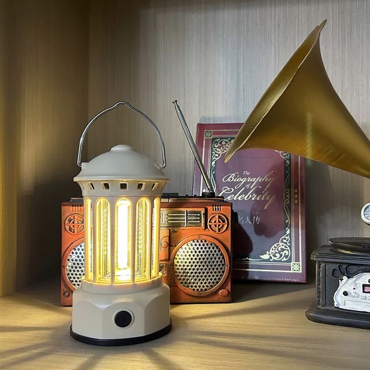 【North America】Retro Rechargeable Outdoor Camping Tent Lamp Courtyard Ambiance Light LED Lighting Handheld Lantern 4