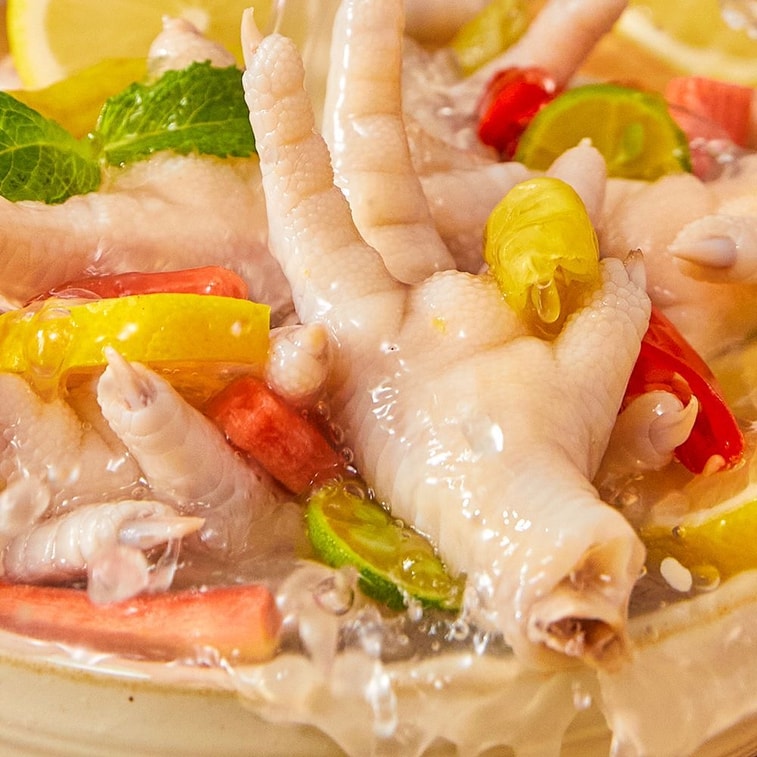 Wei Weng Pickled Pepper Chicken Feet Seasoning 238g Homemade Sour and Spicy Pickled Chicken Feet Sauce for Commercial and Home Use with Wild Green Chili 10