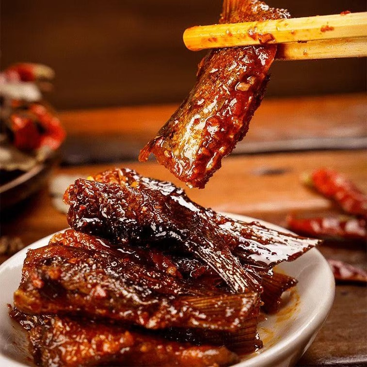 Weizhiyuan Spicy Fish Tail 65g*1 Bag 3