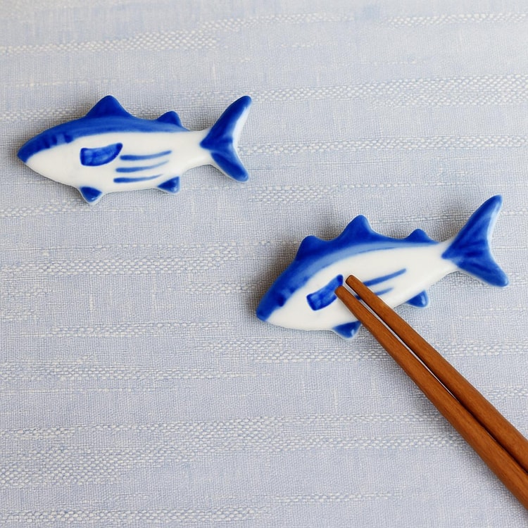 Golden Lion 日本製陶器箸置き 箸置き 箸置き ブルーマグロ 6.8×3.2