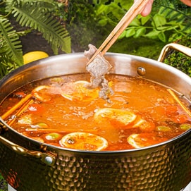 盒马 云南风味鲜舂火锅底料 3-4人份 245g【酸辣鲜香酸汤口味】【一料多用还可煮酸汤米线】